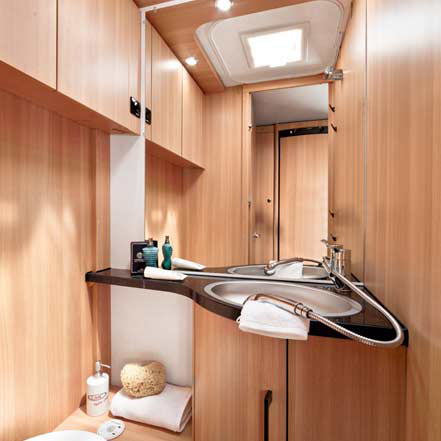 lmc style 2016 caravan nieuw badkamer lmc style 2016 caravan nieuw badkamer